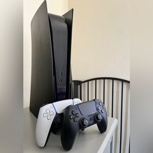 All Black Ps5 + Matte Black Controller Contact me to buy!